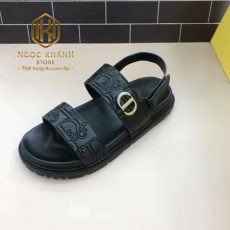 dep dior nam quai hau mau den hoa tiet da dap logo 3