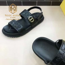 dep dior nam quai hau mau den hoa tiet da dap logo 6