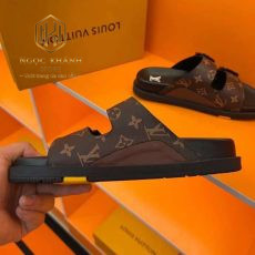 dep louis vuitton nam hai quai cai khoa hoa tiet hoa nau 5