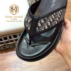 dep nam dior xo ngon mau den hoa tiet logo nho bo vien 6