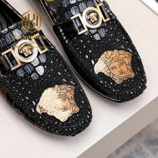 giay luoi Versace nam mau den da ca sau hoa tiet hoa 4