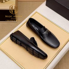 giay luoi prada mau den da nham khoa tam giac logo trang 5