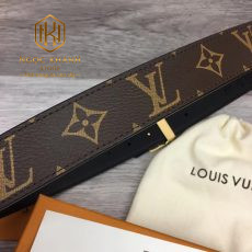 that lung louis vuitton nam day hai mat hoa tiet hoa logo day nau den 7