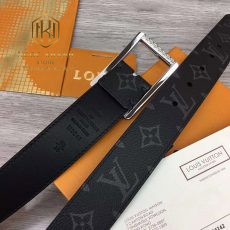 that lung louis vuitton nam day hoa tiet logo khoa kim vuong mat trang 5