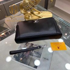 vi nam louis vuitton cam tay da san khoa so logo trang 5