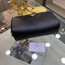 Ví nam Prada
