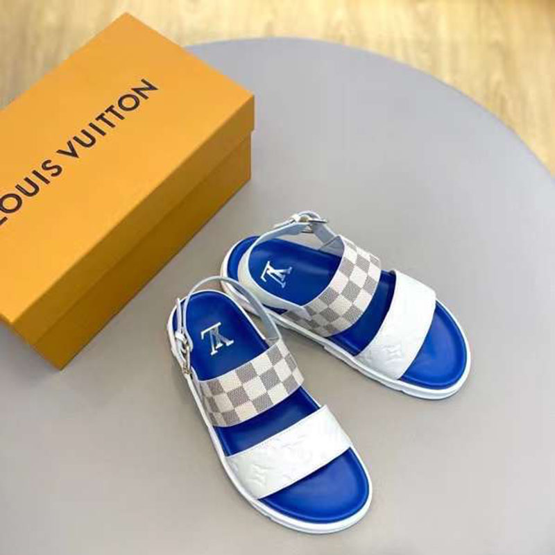 DEP NAM LOUIS VUITTON QUAI HAU DE XANH HOA TIET CARO XAM DLV5723