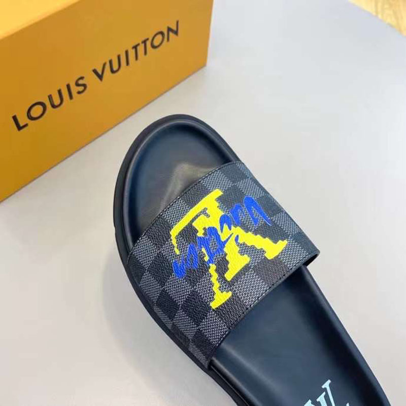 DEP NAM LOUIS VUITTON QUAI NGANG MAU DEN HOA TIET CARO CHU VANG DLV53 11
