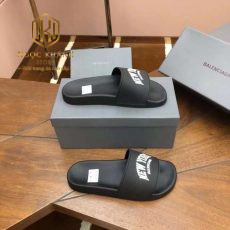 Dep balenciaga nam mau den hoa tiet chu new york trang1