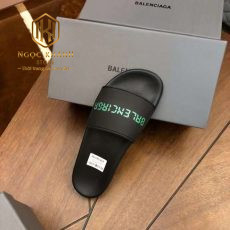 Dep balenciaga nam mau den hoa tiet chu xanh net dut 4