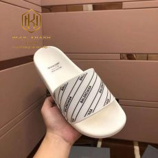 Dep balenciaga nam mau trang hoa tiet chu logo den 5