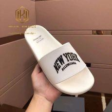 Dep balenciaga nam mau trang hoa tiet chu new york den 3