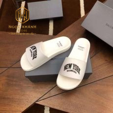 Dep balenciaga nam mau trang hoa tiet chu new york den 4