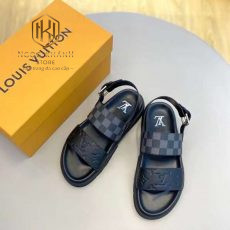 Dep louis vuitton nam quai hau mau den hoa tiet hoa chim 1