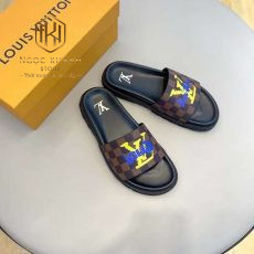Dep louis vuitton nam quai ngang mau nau hoa tiet caro chu vang 1