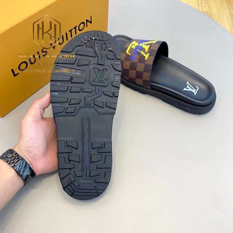 Dép Louis Vuitton nam