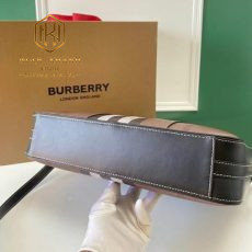 Tui xach nam Burberry mau nau hoa tiet ke soc trang 9