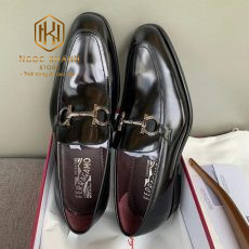 giay luoi salvatore ferragamo nam mau den da bong hoa tiet khoa trang 5