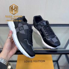 giay nam louis vuitton mau den hoa tiet caro xam 1 1