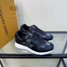 giay nam louis vuitton mau den hoa tiet caro xam 4