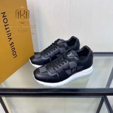 giay nam louis vuitton mau den hoa tiet caro xam 8