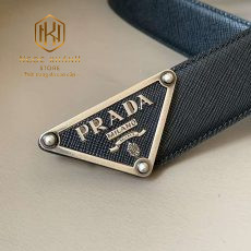 that lung prada nam mau den da taiga mat khoa logo tam giac 8