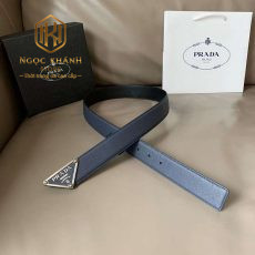 that lung prada nam mau xanh da taiga mat khoa logo tam giac 3