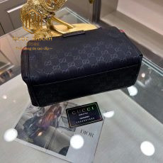 tui deo cheo gucci mau den hoa tiet in logo day xanh do 6