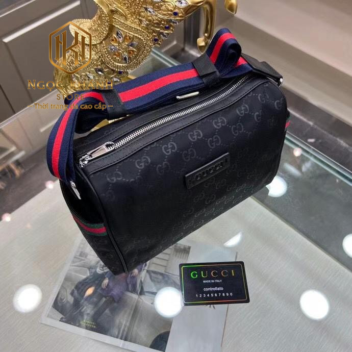 Túi đeo chéo Gucci