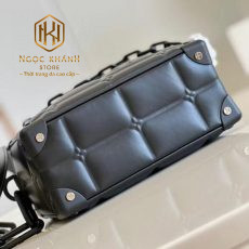 Túi đeo chéo Louis Vuitton nam