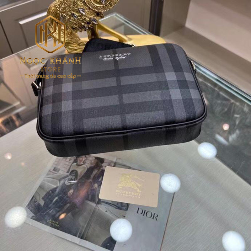 tui deo cheo nam burberry hoa tiet ke o mau xam logo noi dang ngang 8 1