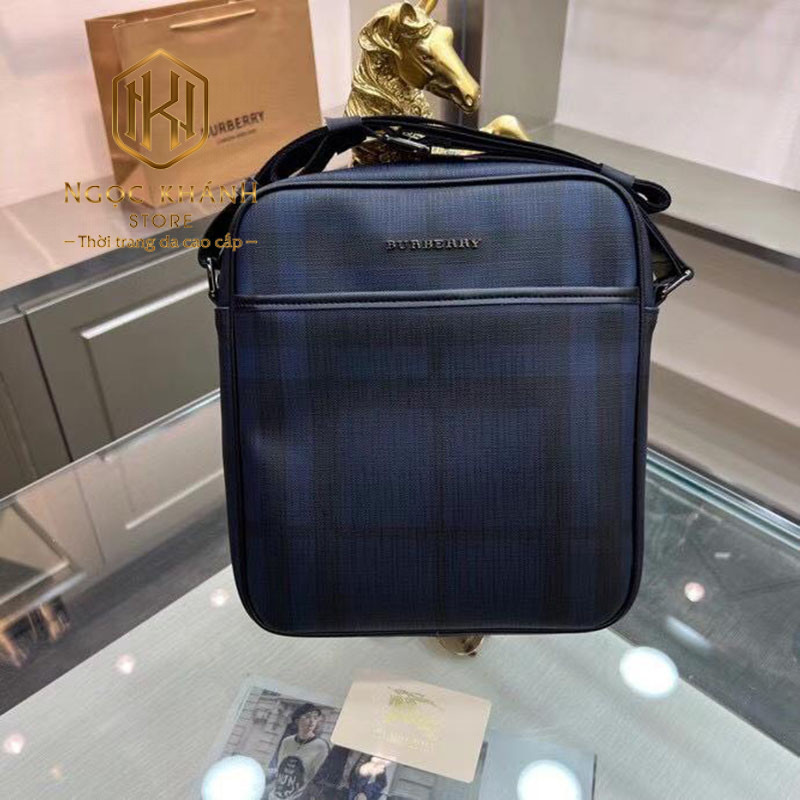 tui deo cheo nam burberry hoa tiet ke o mau xanh logo noi 3 1