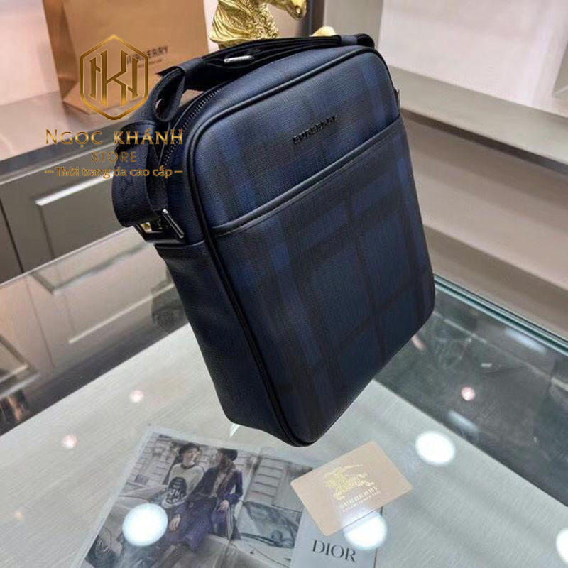 tui deo cheo nam burberry hoa tiet ke o mau xanh logo noi 5 1