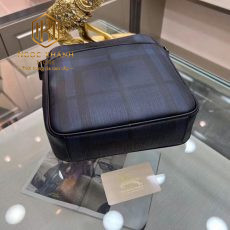 tui deo cheo nam burberry hoa tiet ke o mau xanh logo noi 7