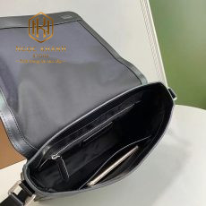 tui deo cheo nam burberry hoa tiet ke o mau xanh nap day 4