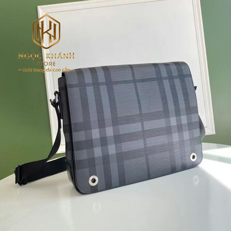 tui deo cheo nam burberry hoa tiet ke o nap day khuy tron 5 1