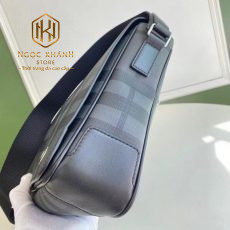 tui deo cheo nam burberry hoa tiet ke o nap day khuy tron 6