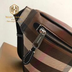 Túi đeo ngang nam Burberry