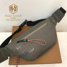 tui deo ngang nam burberry mau xanh hoa tiet in chu bong 5