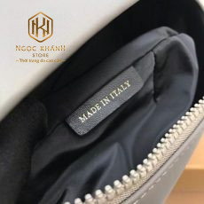 tui deo ngang nam burberry mau xanh hoa tiet in chu bong 6