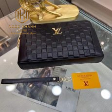 vi nam louis vuitton cam tay hoa tiet caro chim dang hai khoa 8