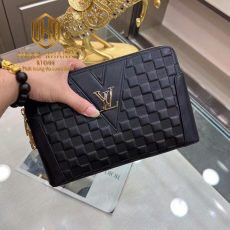 vi nam louis vuitton cam tay hoa tiet caro chim dang hai khoa 9 1