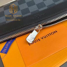 vi nam louis vuitton dang ngang mau den hoa tiet caro 2