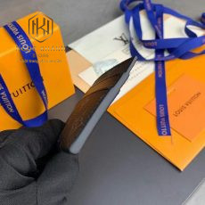 Ví nam Louis Vuitton