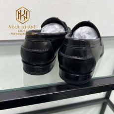 giay luoi hermes nam full den da tron hoa tiet moc khoa cai 3