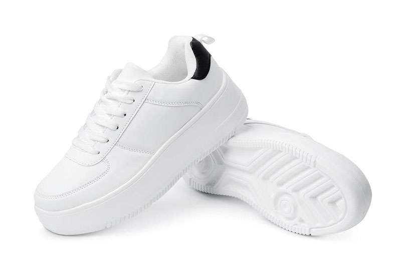 Giày sneaker nam trắng giá tốt 2022
