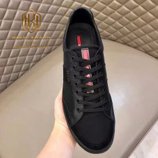 Giày nam Prada