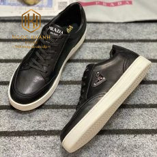 Giày nam Prada