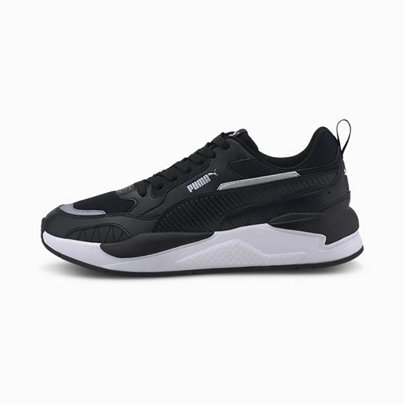 Giày sneaker nam đen: Top 11+ mẫu giày ấn tượng dành cho bạn 11 Giay sneaker nam den