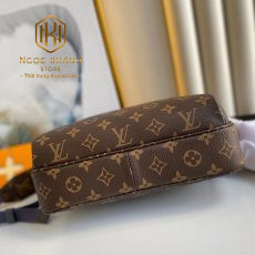 Túi đeo chéo Louis Vuitton